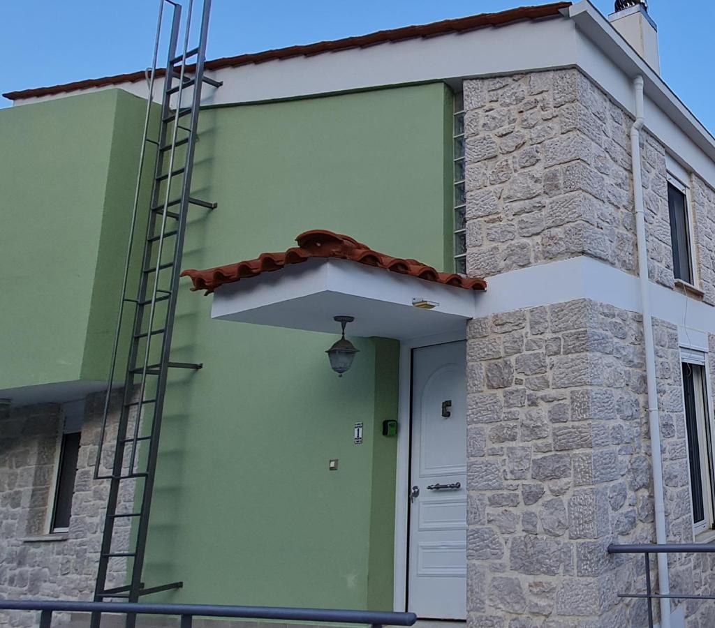 Вилла Πέτρα, Ελιά Και Λεβάντα Толон Экстерьер фото